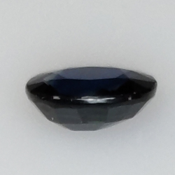 0,77ct Oval cut sapphire 6x5 mm