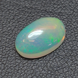 1,83ct Ópalo talla oval 11,1x7,3 mm