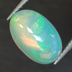 1,83ct Opale taglio ovale 11,1x7,3 mm