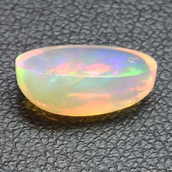 2,09ct Opal im Ovalschliff 12,05x7,03 mm