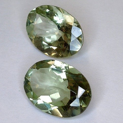 10,17 ct Oval Prasiolite  Aprox. 14 x 10 x 7 mm