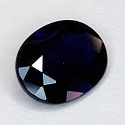 0,58 ct zafiro azul talla oval 6,03 x 4,80 x 2,32 mm