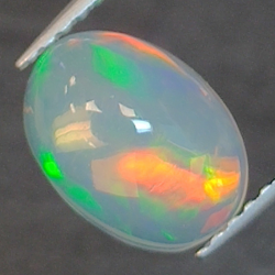 1,30ct Opale ovale 9,5x7,0 mm