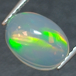 1,30ct Opale taglio ovale 9,5x7,0 mm