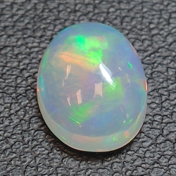 1,51ct Oval cut opal 9,7x7,4 mm