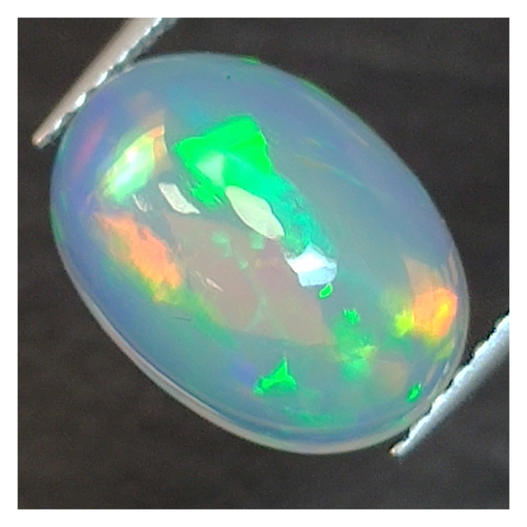 2,34ct Ópalo talla oval 12,04x8,7 mm