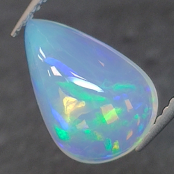 1,83ct Ópalo en Cabujón Talla pera 12,1x8,1 mm