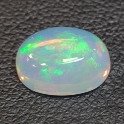 1,82ct Ópalo talla oval 9,8x7,1 mm