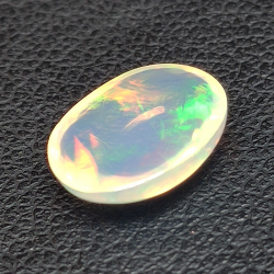1,38ct Opale taglio ovale 10,2x7,7 mm