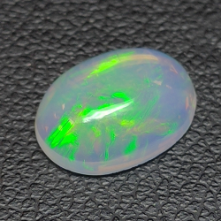 1,38ct Opale taglio ovale 10,2x7,7 mm