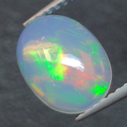 1,38ct Opale ovale 10,2x7,7 mm