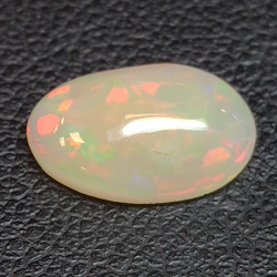 1,20ct Oval cut opal 10,5x7,3 mm