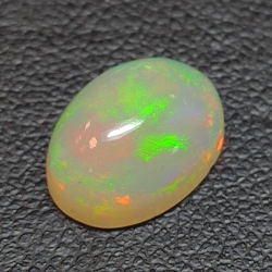 2,59ct Ópalo talla oval 10,8x8,02 mm