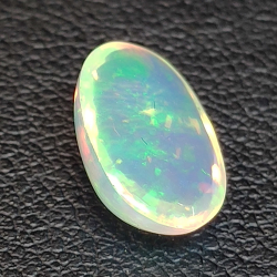 1,99ct Opale taglio ovale 11,8x8,1 mm