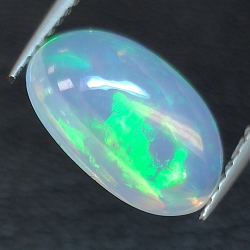 1,99ct Oval cut opal 11,8x8,1 mm