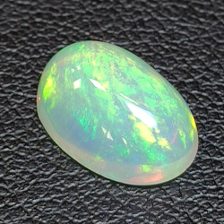 1,80ct Ópalo talla oval 11,1x7,7 mm