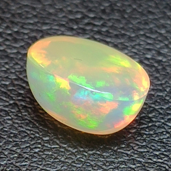 1,99ct Opal im Ovalschliff 9,6x7,09 mm