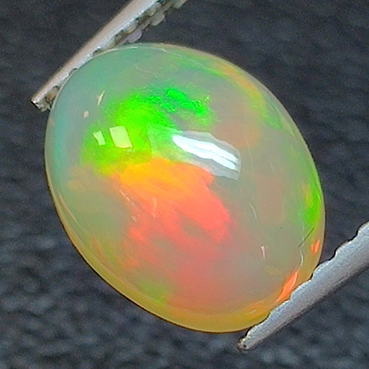 1,57ct Opale ovale 9,1x7,1 mm