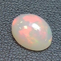 1,82ct Opale ovale 10,02x7,4 mm