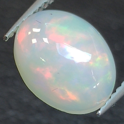 1,82ct Opal im Ovalschliff 10,02x7,4 mm