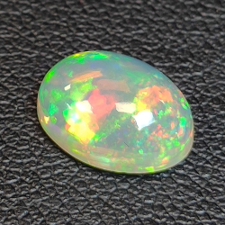 2,04ct Ópalo talla oval 10,8x7,9 mm