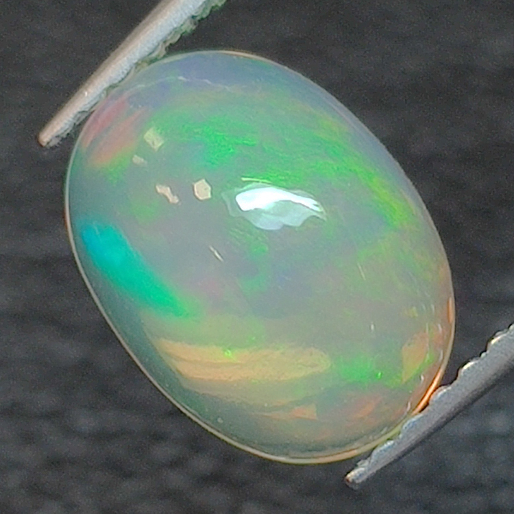 1,33ct Ópalo talla oval 9,5x7,02 mm