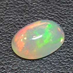 1,33ct Ópalo talla oval 9,5x7,02 mm