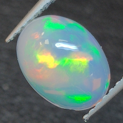 1,51ct Ópalo talla oval 9,5x6,9 mm