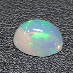 1,51ct Ópalo talla oval 9,5x6,9 mm