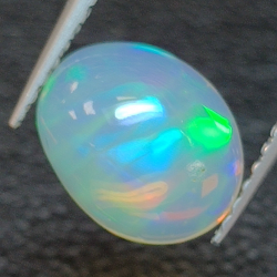 1,64ct Opale ovale 9,2x7,2 mm