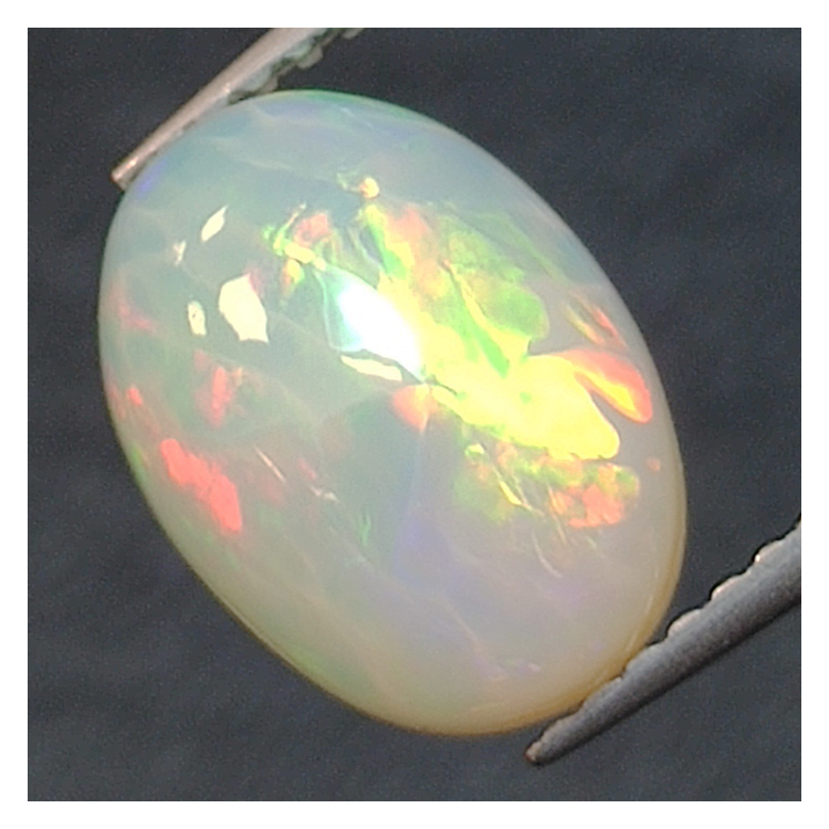 1,72ct Oval cut opal 10,7x7,8 mm
