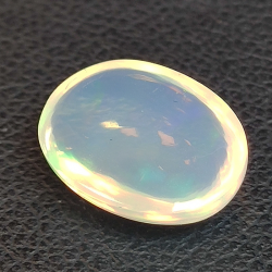 2,45ct Oval cut opal 12,09x8,9 mm