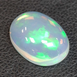 copy of 1,72ct Opal im Ovalschliff 10,7x7,8 mm
