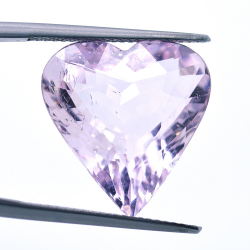 Morganite taglio a cuore da 12,38 ct, 17,97 x 17,14 mm