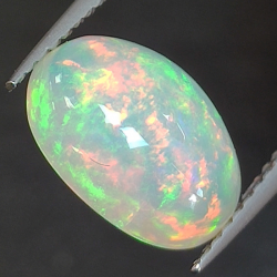 1,62ct Oval cut opal 10,3x7,5 mm