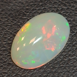 0,99ct Oval cut opal 10,3x6,6 mm