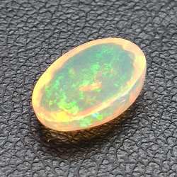 1,22ct Oval cut opal 9,7x7,04 mm