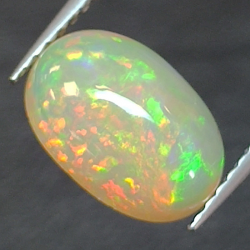 1,52ct Opal im Ovalschliff 10,1x7,08 mm