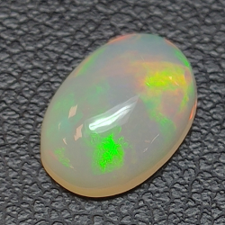 1,22ct Opale ovale 10,1x7,1 mm
