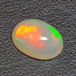 1,50ct Oval cut opal 9,8x7,2 mm