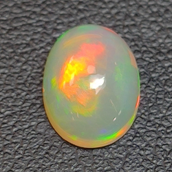 1,50ct Ópalo talla oval 9,8x7,2 mm