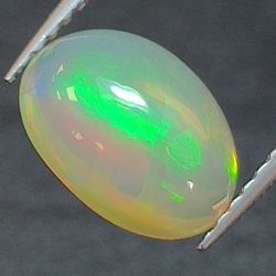 1,50ct Ópalo talla oval 9,8x7,2 mm