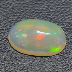 1,70ct Ópalo talla oval 11,1x7,6 mm