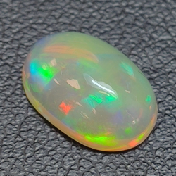1,70ct Opal im Ovalschliff 11,1x7,6 mm