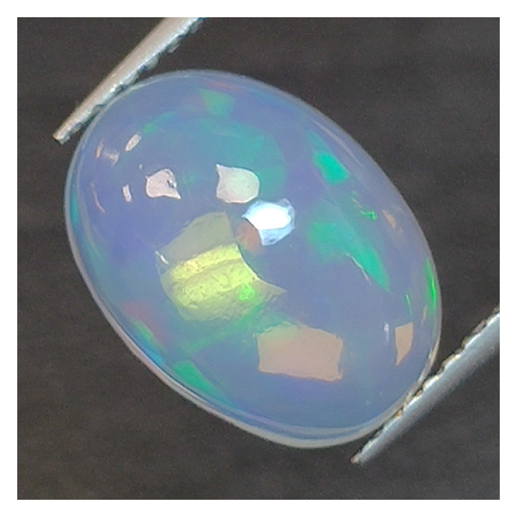 2,55ct Oval cut opal 12,2x8,9 mm