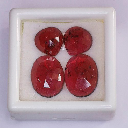 11,55 ct 4 Granate Damero Oval y Pera Aprox 8 x 8 y 12 x 9 mm
