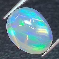 2,18ct Opal im Ovalschliff 10,3x8,6 mm