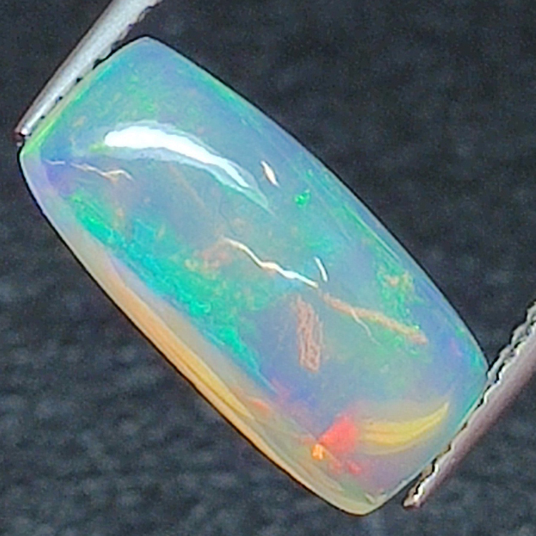 2,27ct Ópalo talla baguette 13,7x6,5 mm
