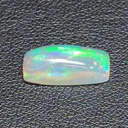 2,27ct Ópalo talla baguette 13,7x6,5 mm