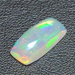 2,27ct Baguette cut opal 13,7x6,5 mm